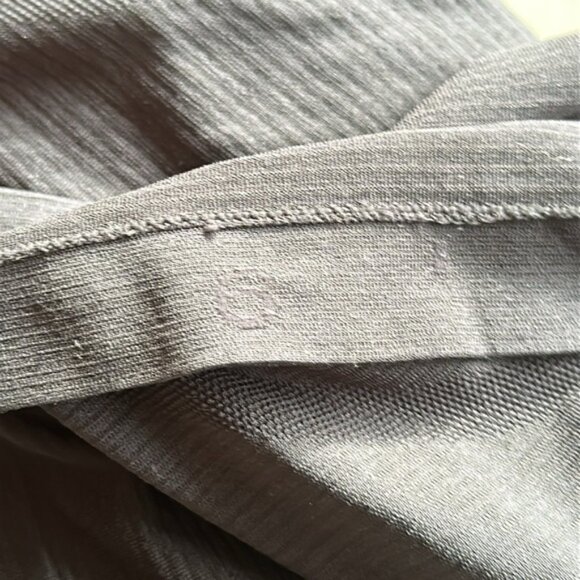 Lululemon sz 6 Swiftly Tech Long-Sleeve Shirt 2.0Hip Length running training - Picture 8 of 8